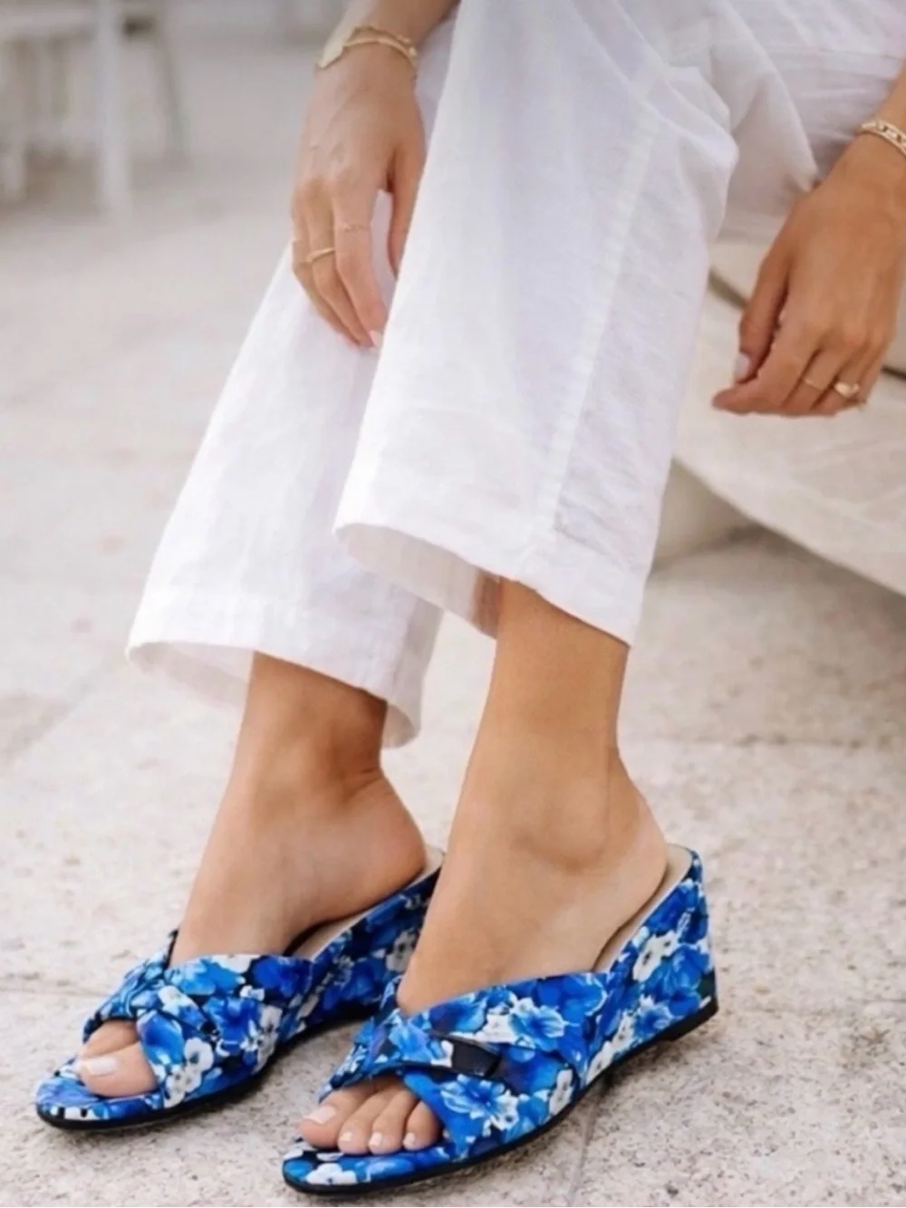Nine West Blue Floral Knot Wedge Sandals Size 6.5